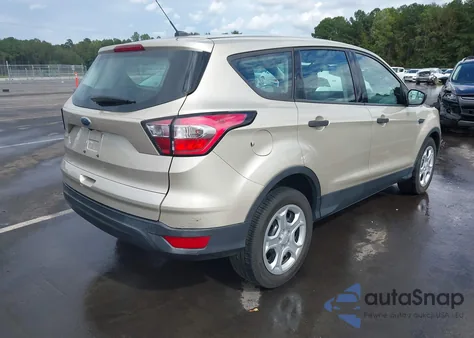 2018 Ford Escape S z USA, uszkodzony, nr VIN 1FMCU0F77JUA16109